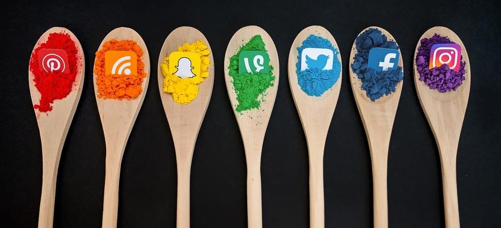 Digital Magazine Marketing With Social Media